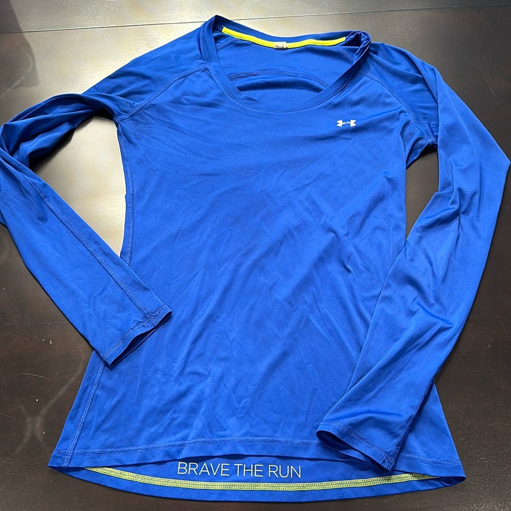 UA run 🏃‍♀️ shirt sz S